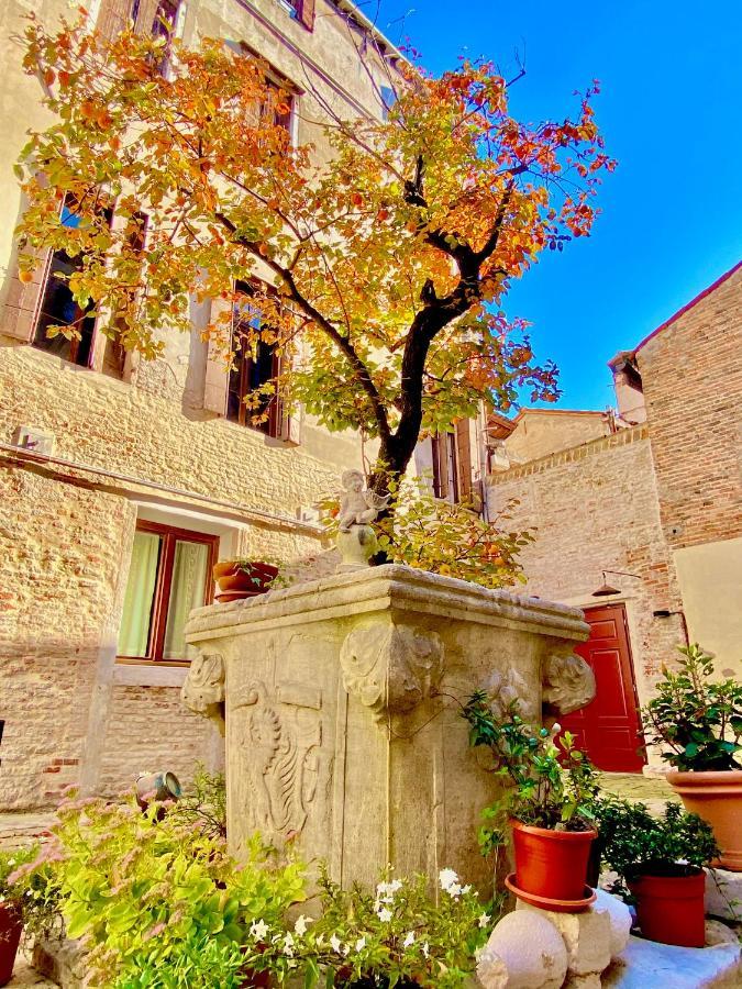 Bed & Breakfast La Dama Bianca Venedig